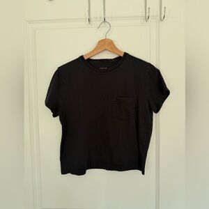 Everlane 100% organic cotton size Small Black Crewneck Tee